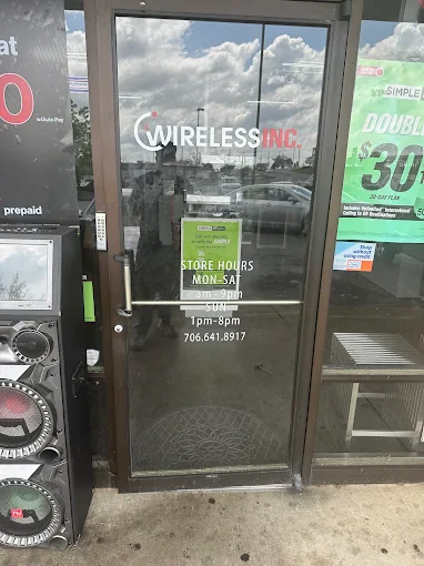 Wireless Inc Airport Thruway store entrance and hours in Columbus, GA — call (706) 641-8917